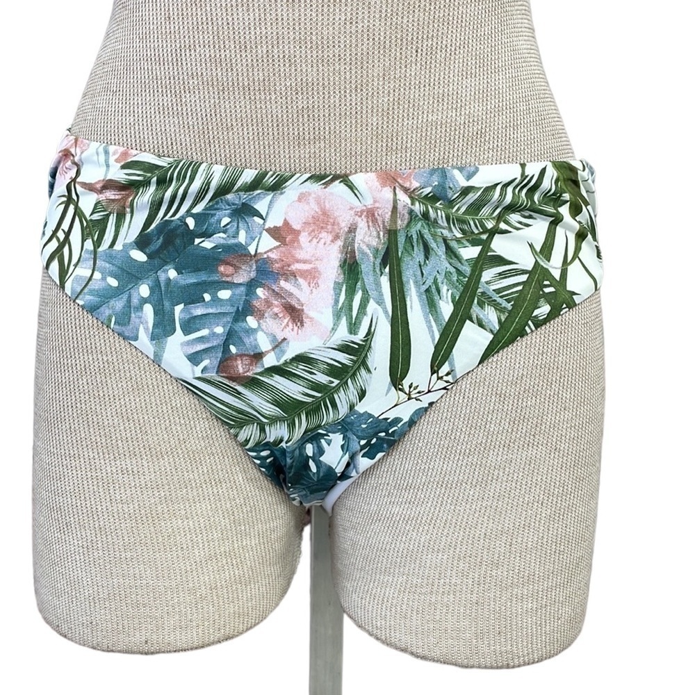Envya Swimwear NWOT Bikini Bottom Floral Green White Pink Size Small S